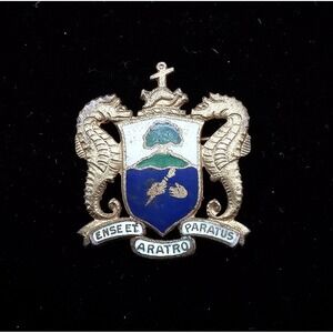 Vintage WW2 US Navy Submarine School DI Gold Plated Sterling Silver Crest Pin